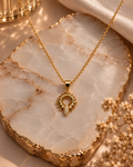 Collier Hélios Éclat – Sur marbre blanc doré